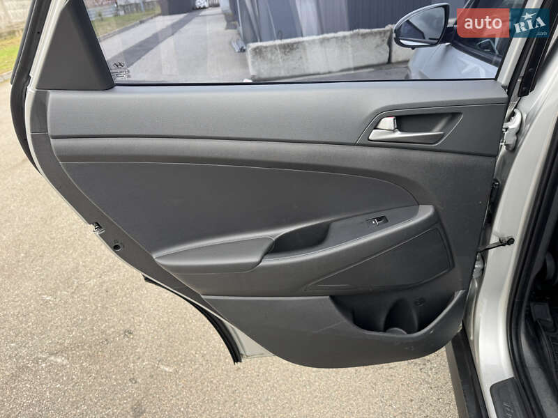 Внедорожник / Кроссовер Hyundai Tucson 2017 в Киеве