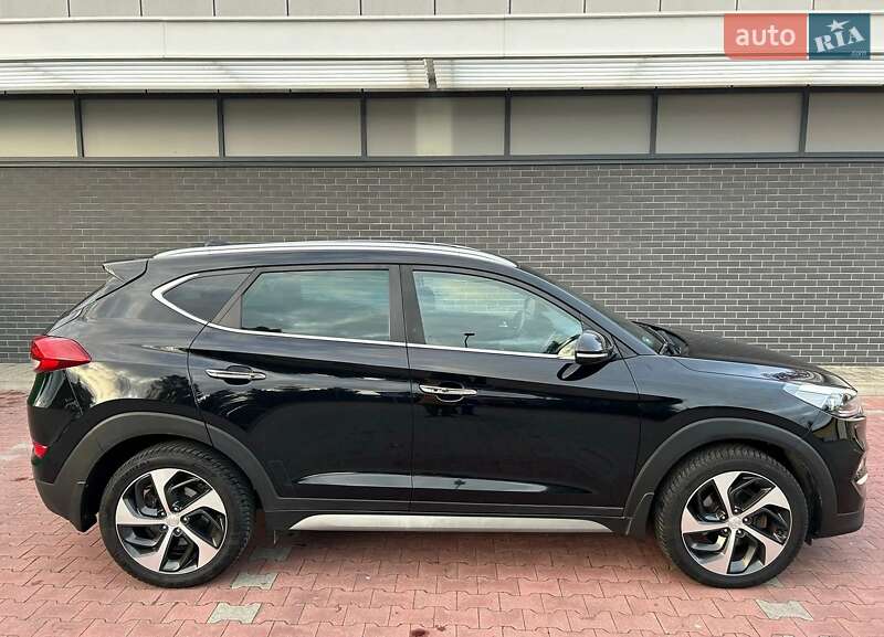 Внедорожник / Кроссовер Hyundai Tucson 2017 в Киеве