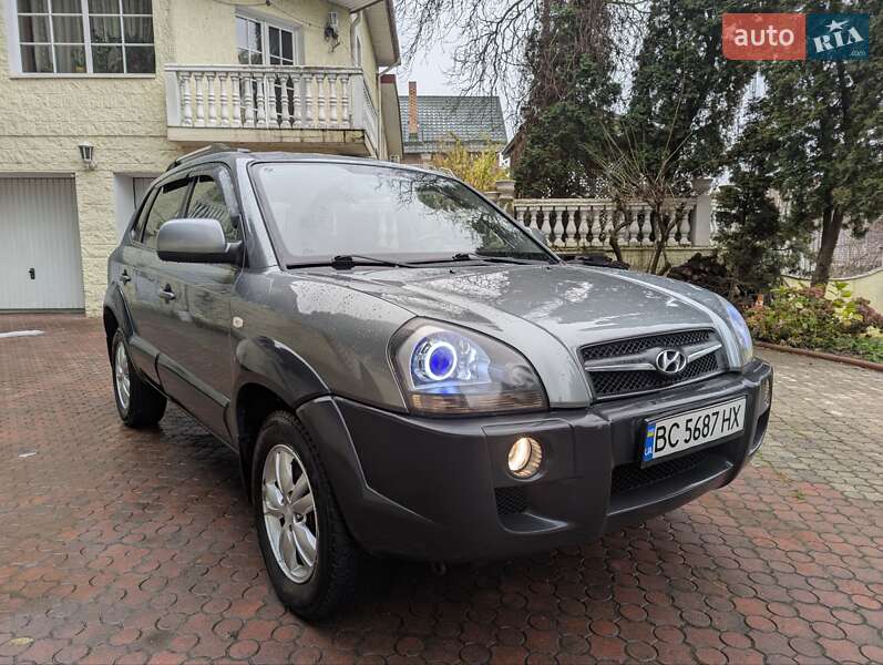 Внедорожник / Кроссовер Hyundai Tucson 2011 в Ровно фото 2 Внедорожник / Кроссовер Hyundai Tucson 2011 в Ровно