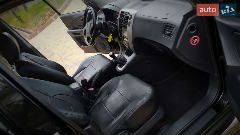 Внедорожник / Кроссовер Hyundai Tucson 2007 в Кременчуге