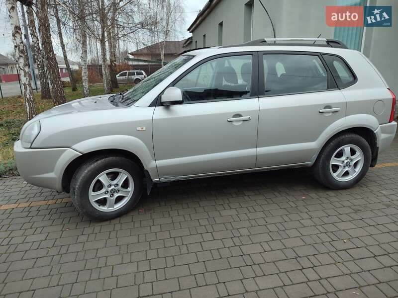 Внедорожник / Кроссовер Hyundai Tucson 2006 в Звягеле фото 14 Внедорожник / Кроссовер Hyundai Tucson 2006 в Звягеле