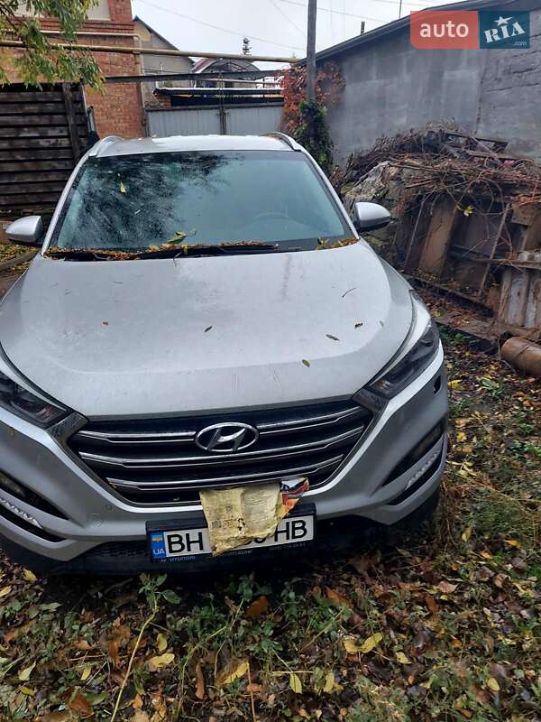 Позашляховик / Кросовер Hyundai Tucson 2016 в Одесі