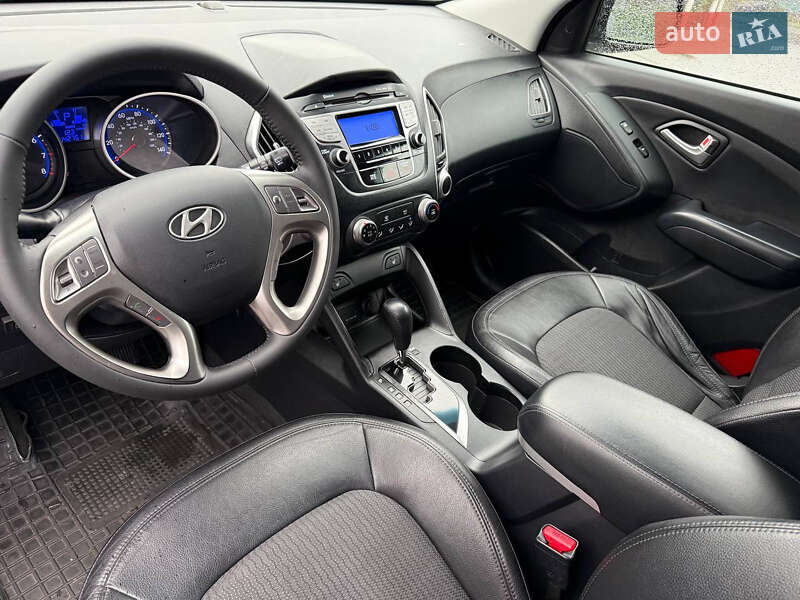 Позашляховик / Кросовер Hyundai Tucson 2012 в Полтаві