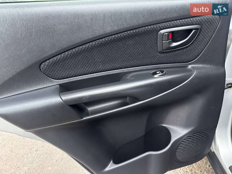 Позашляховик / Кросовер Hyundai Tucson 2011 в Охтирці