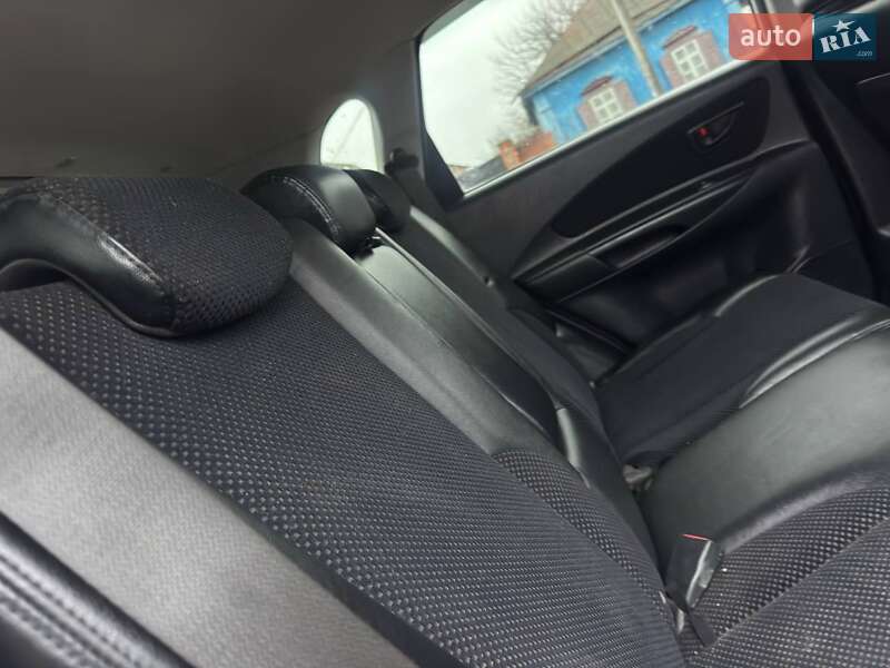 Позашляховик / Кросовер Hyundai Tucson 2011 в Охтирці