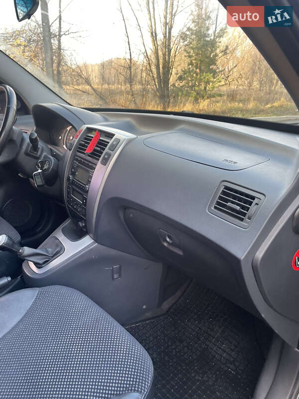 Внедорожник / Кроссовер Hyundai Tucson 2011 в Чернигове