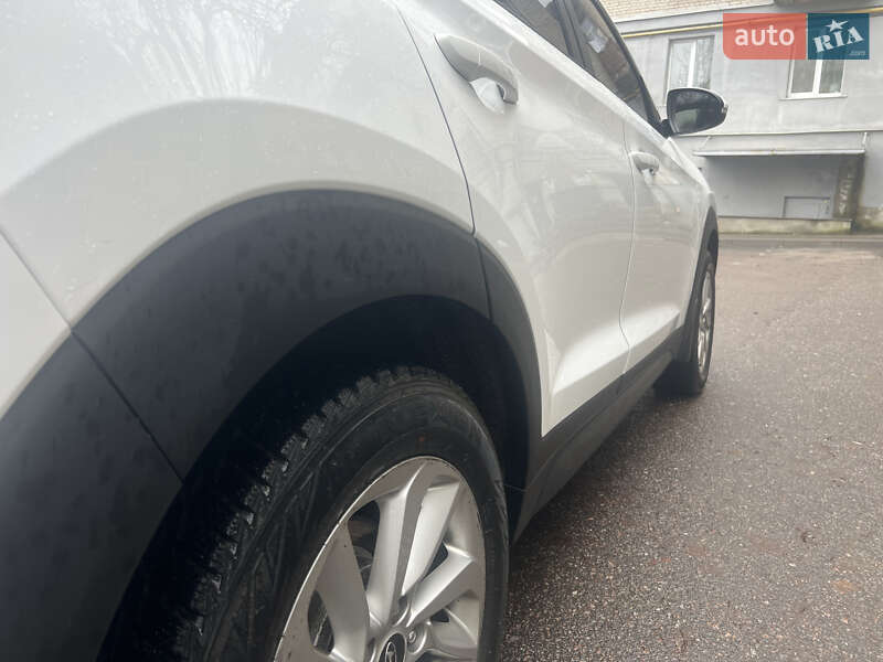 Позашляховик / Кросовер Hyundai Tucson 2017 в Харкові фото 10 Позашляховик / Кросовер Hyundai Tucson 2017 в Харкові