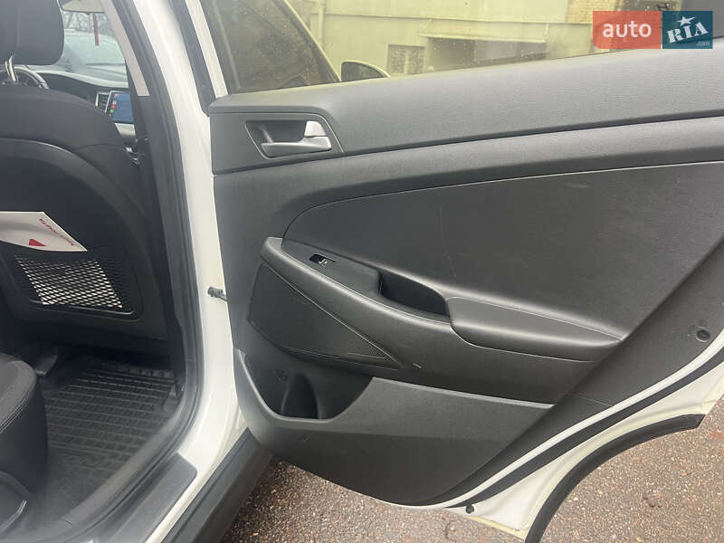 Позашляховик / Кросовер Hyundai Tucson 2017 в Харкові фото 17 Позашляховик / Кросовер Hyundai Tucson 2017 в Харкові