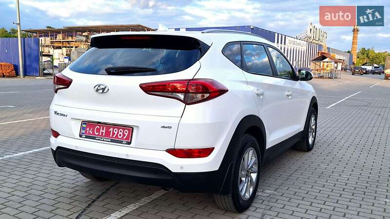 Позашляховик / Кросовер Hyundai Tucson 2016 в Коломиї
