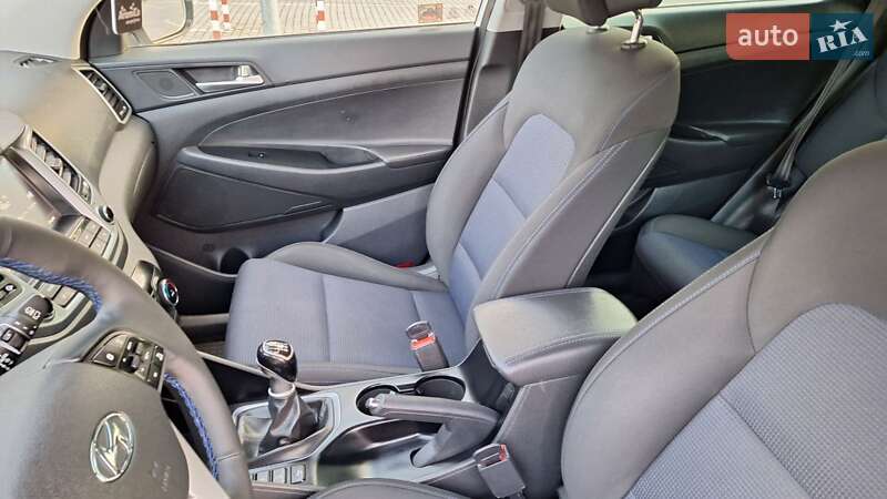 Позашляховик / Кросовер Hyundai Tucson 2016 в Коломиї