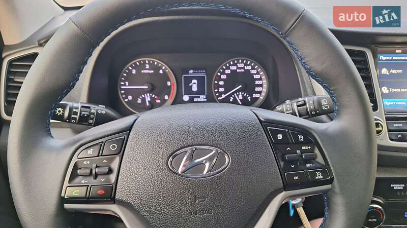 Позашляховик / Кросовер Hyundai Tucson 2016 в Коломиї