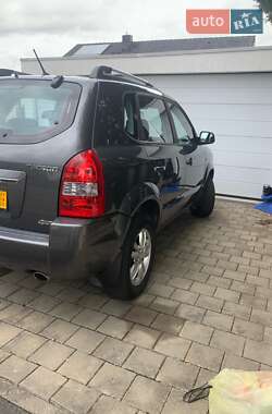 Внедорожник / Кроссовер Hyundai Tucson 2010 в Харькове