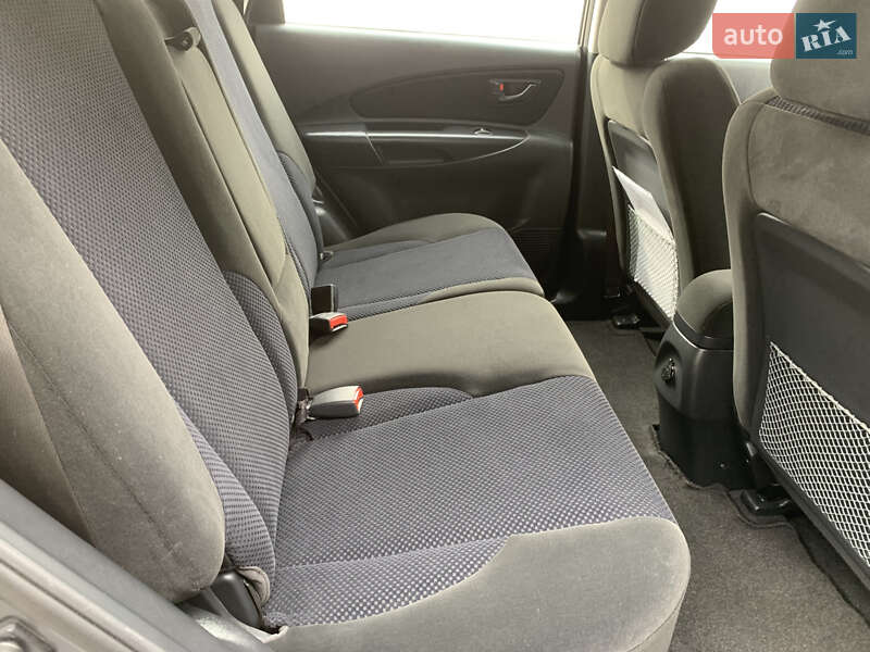 Позашляховик / Кросовер Hyundai Tucson 2010 в Харкові фото 12 Позашляховик / Кросовер Hyundai Tucson 2010 в Харкові