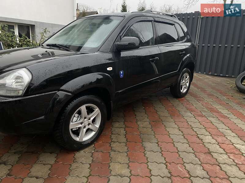 Позашляховик / Кросовер Hyundai Tucson 2006 в Рівному фото 5 Позашляховик / Кросовер Hyundai Tucson 2006 в Рівному