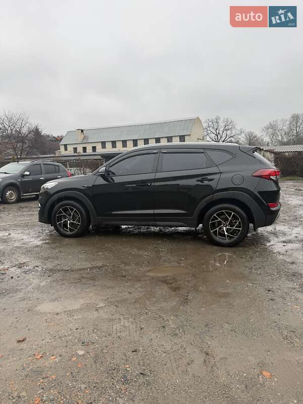 Внедорожник / Кроссовер Hyundai Tucson 2017 в Сумах