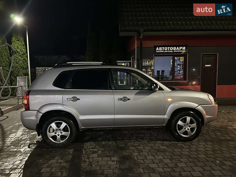 Внедорожник / Кроссовер Hyundai Tucson 2004 в Самборе