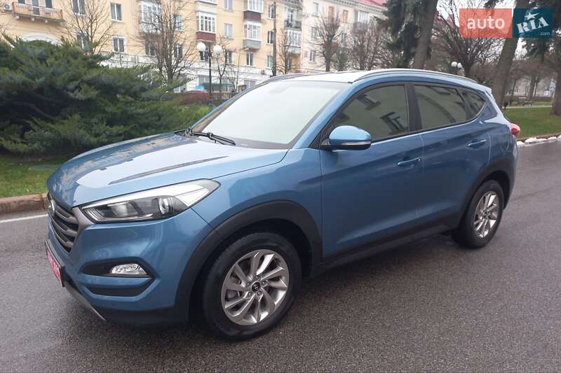 Внедорожник / Кроссовер Hyundai Tucson 2016 в Киеве