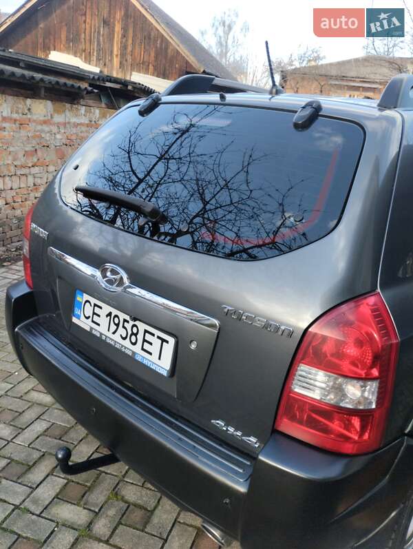 Позашляховик / Кросовер Hyundai Tucson 2008 в Вижниці