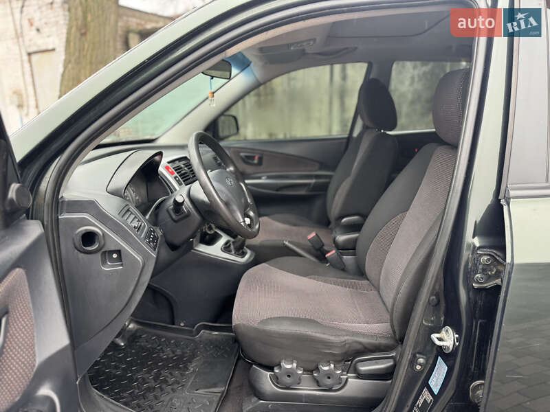 Позашляховик / Кросовер Hyundai Tucson 2008 в Лубнах
