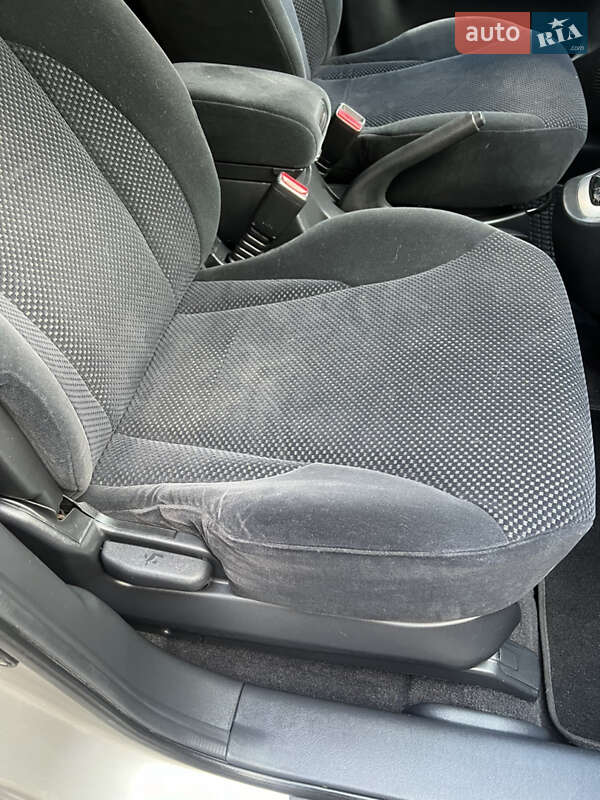 Внедорожник / Кроссовер Hyundai Tucson 2008 в Днепре фото 31 Внедорожник / Кроссовер Hyundai Tucson 2008 в Днепре