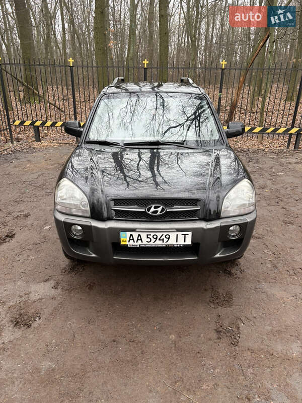 Позашляховик / Кросовер Hyundai Tucson 2008 в Києві
