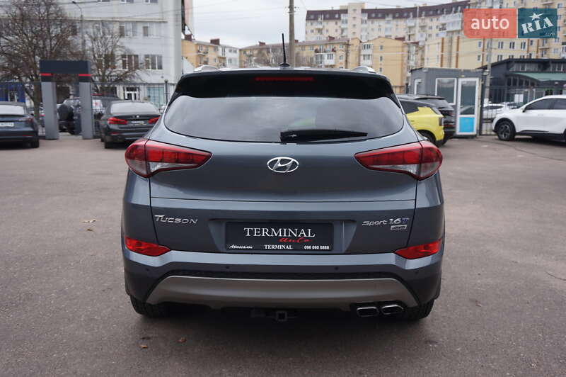 Позашляховик / Кросовер Hyundai Tucson 2015 в Одесі