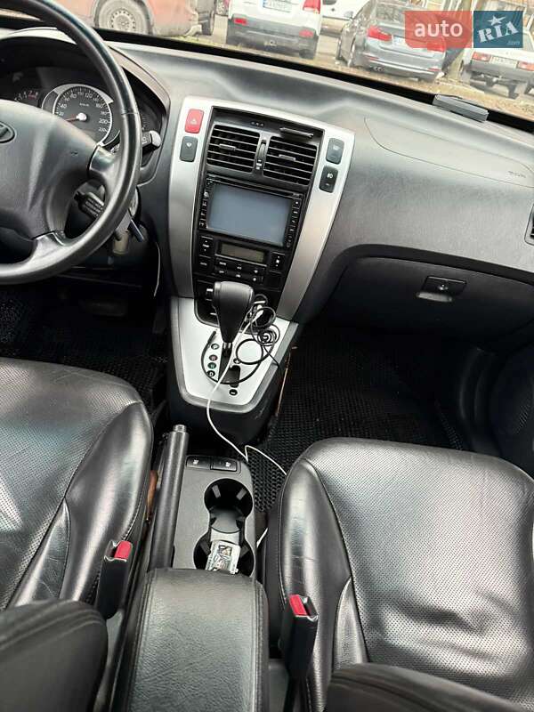 Позашляховик / Кросовер Hyundai Tucson 2007 в Києві