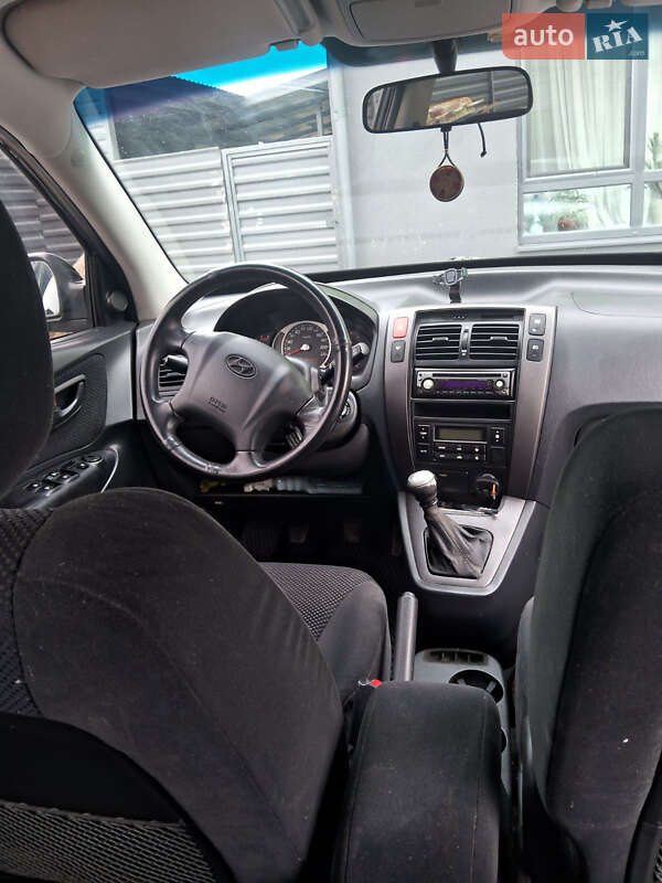 Позашляховик / Кросовер Hyundai Tucson 2007 в Тернополі
