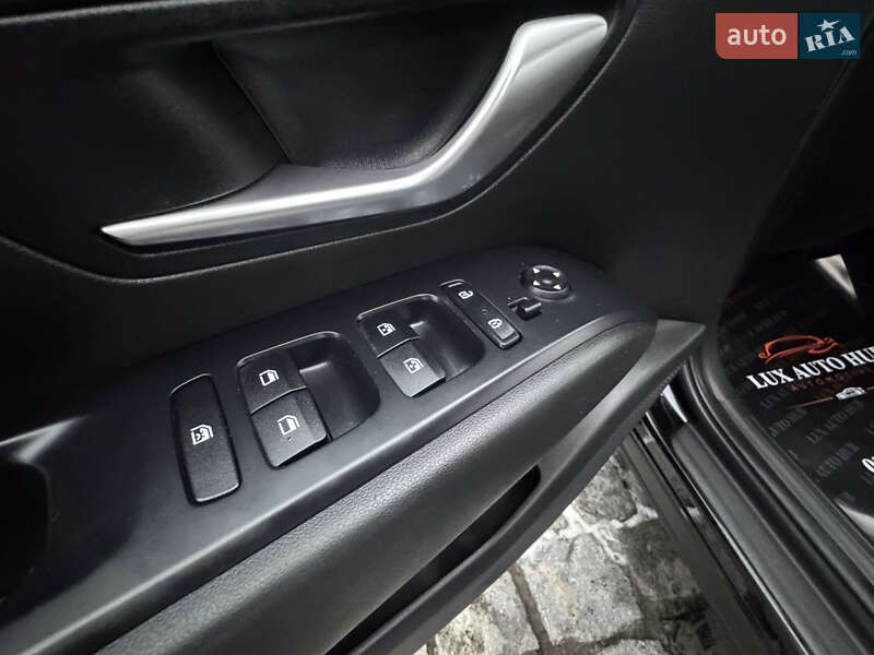 Позашляховик / Кросовер Hyundai Tucson 2021 в Києві