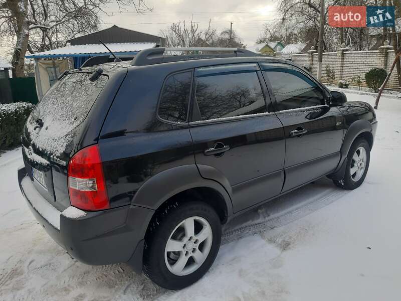 Позашляховик / Кросовер Hyundai Tucson 2007 в Житомирі