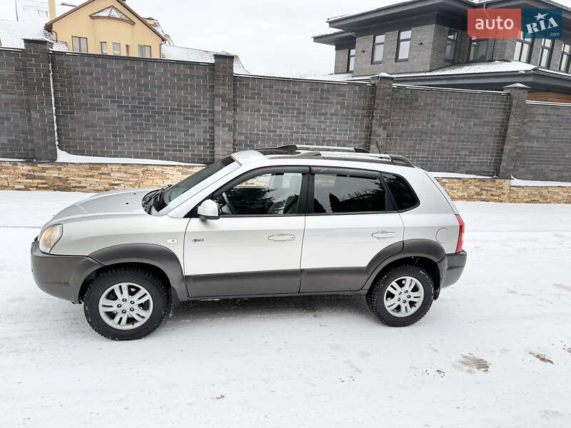 Позашляховик / Кросовер Hyundai Tucson 2006 в Києві