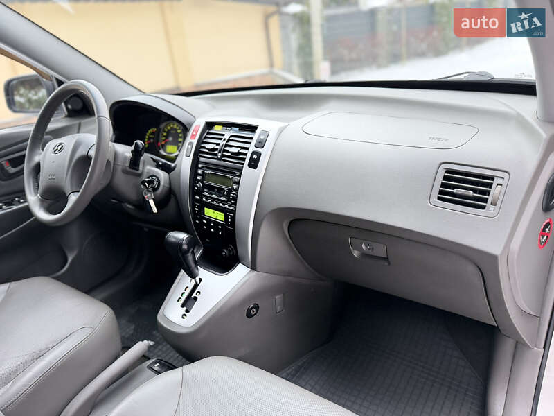Позашляховик / Кросовер Hyundai Tucson 2006 в Києві