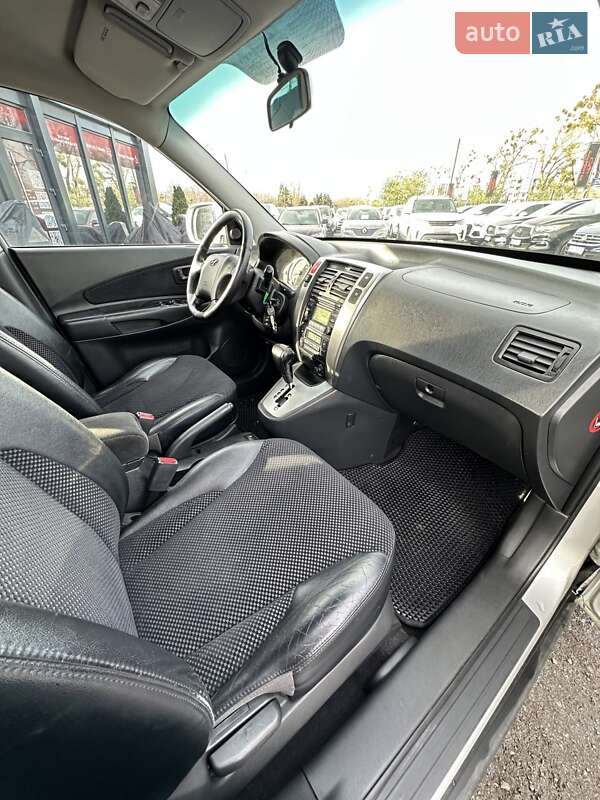 Внедорожник / Кроссовер Hyundai Tucson 2012 в Белогородке