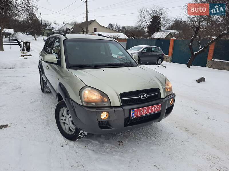 Позашляховик / Кросовер Hyundai Tucson 2006 в Полтаві
