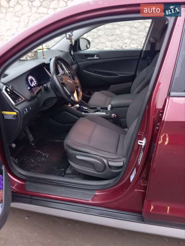 Позашляховик / Кросовер Hyundai Tucson 2017 в Тернополі