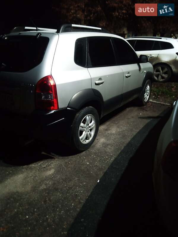 Позашляховик / Кросовер Hyundai Tucson 2008 в Краснограді