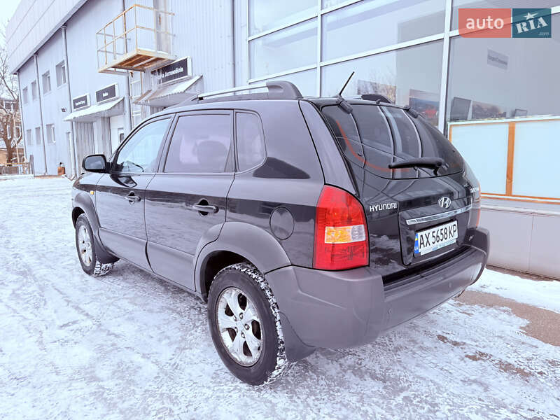Внедорожник / Кроссовер Hyundai Tucson 2009 в Харькове