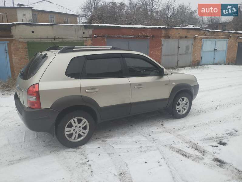 Внедорожник / Кроссовер Hyundai Tucson 2007 в Лубнах