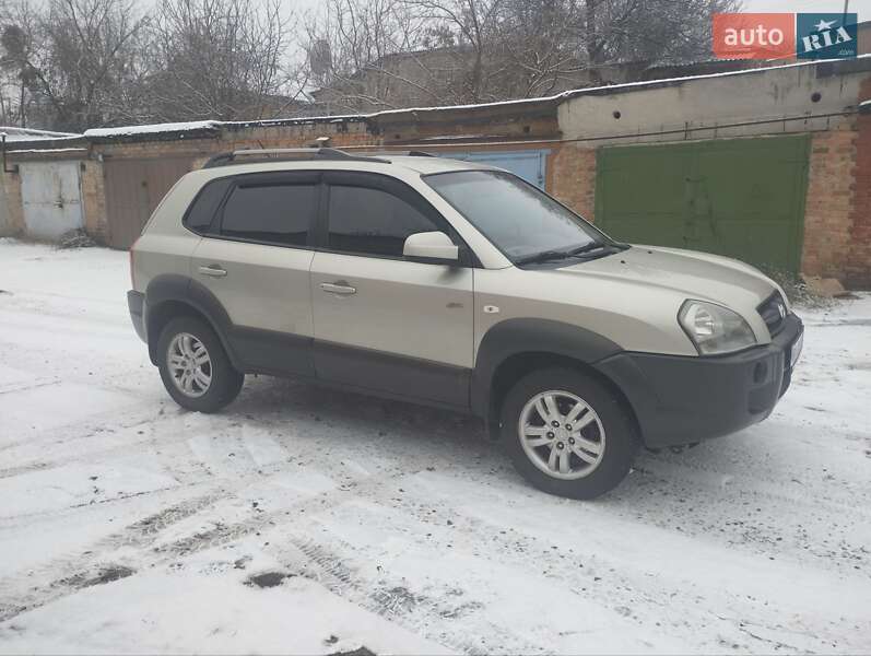 Внедорожник / Кроссовер Hyundai Tucson 2007 в Лубнах