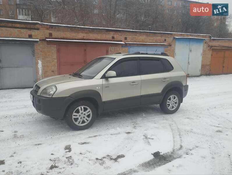 Внедорожник / Кроссовер Hyundai Tucson 2007 в Лубнах