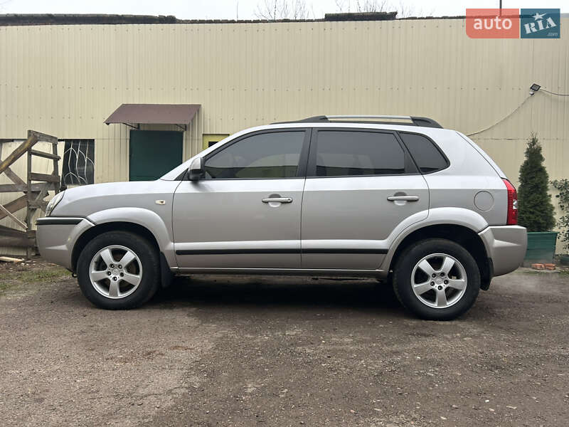 Внедорожник / Кроссовер Hyundai Tucson 2005 в Бахмаче фото 3 Внедорожник / Кроссовер Hyundai Tucson 2005 в Бахмаче