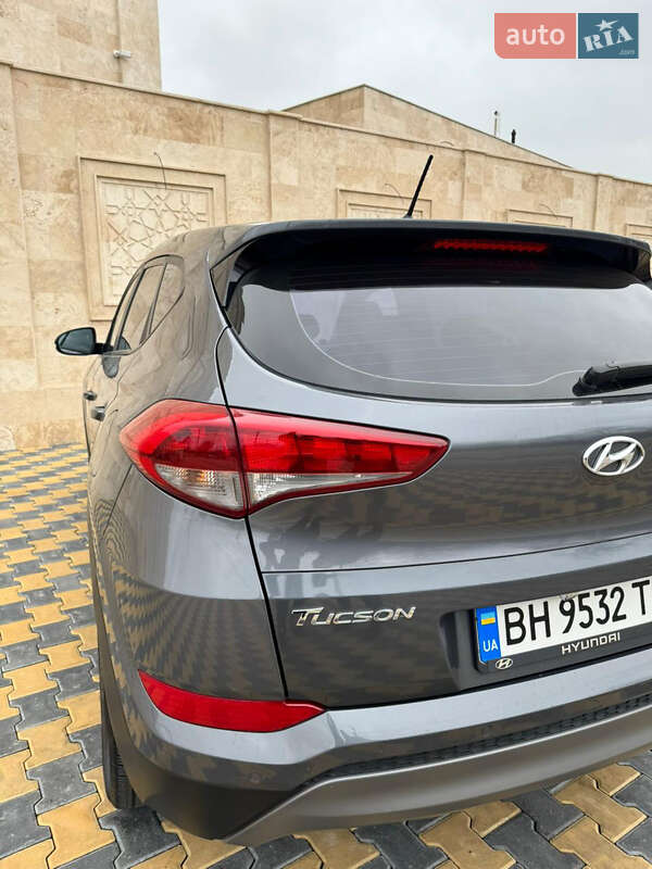 Внедорожник / Кроссовер Hyundai Tucson 2016 в Одессе