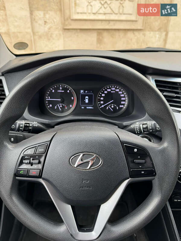 Внедорожник / Кроссовер Hyundai Tucson 2016 в Одессе