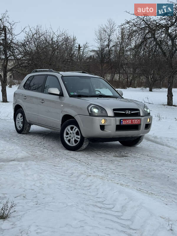 Позашляховик / Кросовер Hyundai Tucson 2009 в Слобожанському фото 4 Позашляховик / Кросовер Hyundai Tucson 2009 в Слобожанському