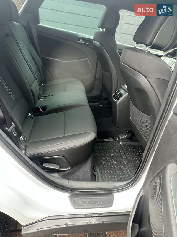Внедорожник / Кроссовер Hyundai Tucson 2018 в Львове фото 30 Внедорожник / Кроссовер Hyundai Tucson 2018 в Львове