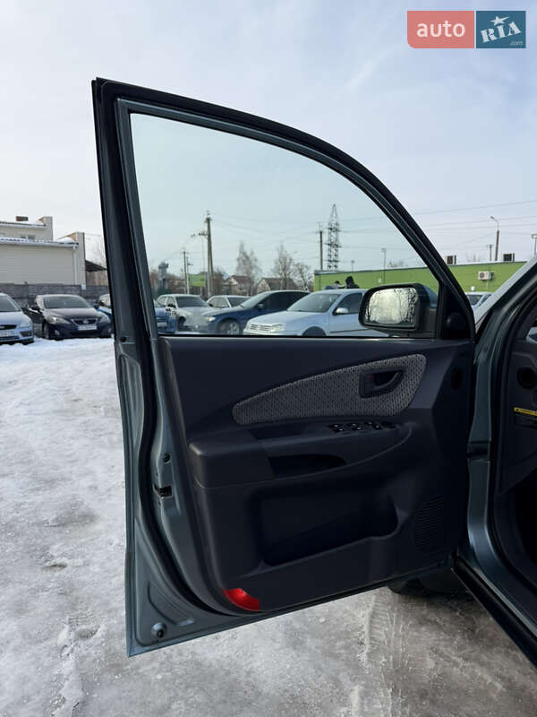 Внедорожник / Кроссовер Hyundai Tucson 2005 в Чернигове