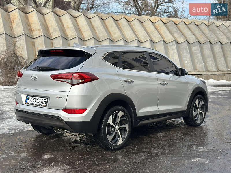 Внедорожник / Кроссовер Hyundai Tucson 2015 в Харькове