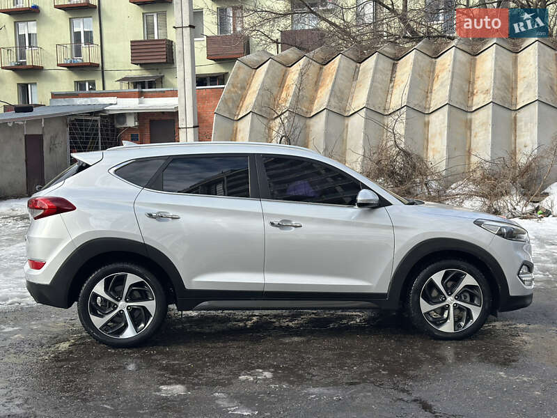 Внедорожник / Кроссовер Hyundai Tucson 2015 в Харькове