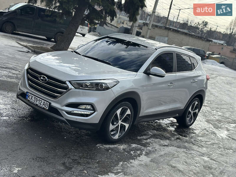 Внедорожник / Кроссовер Hyundai Tucson 2015 в Харькове