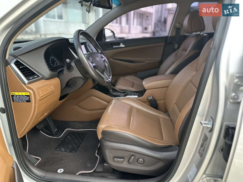 Внедорожник / Кроссовер Hyundai Tucson 2015 в Харькове